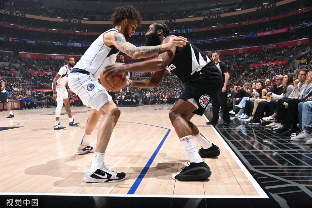 美媒：80年代乔丹魔鸟vs00年代科佛诺vs当代詹杜库 哪个时代更强