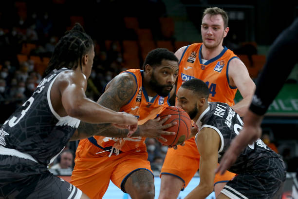 11日NBA前瞻：狼熊大战影响多队排名 尼克斯活塞预演首轮对决？