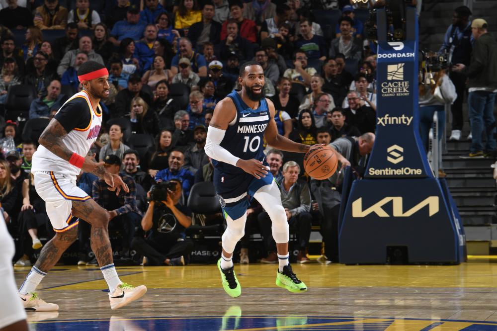 够在进攻端 够在进攻端