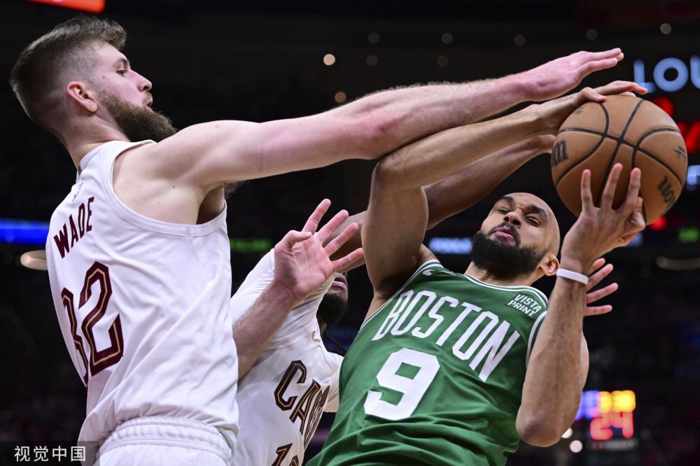 20岁亚眠青训后卫巴尔德在巴萨B队试训，但较难留下